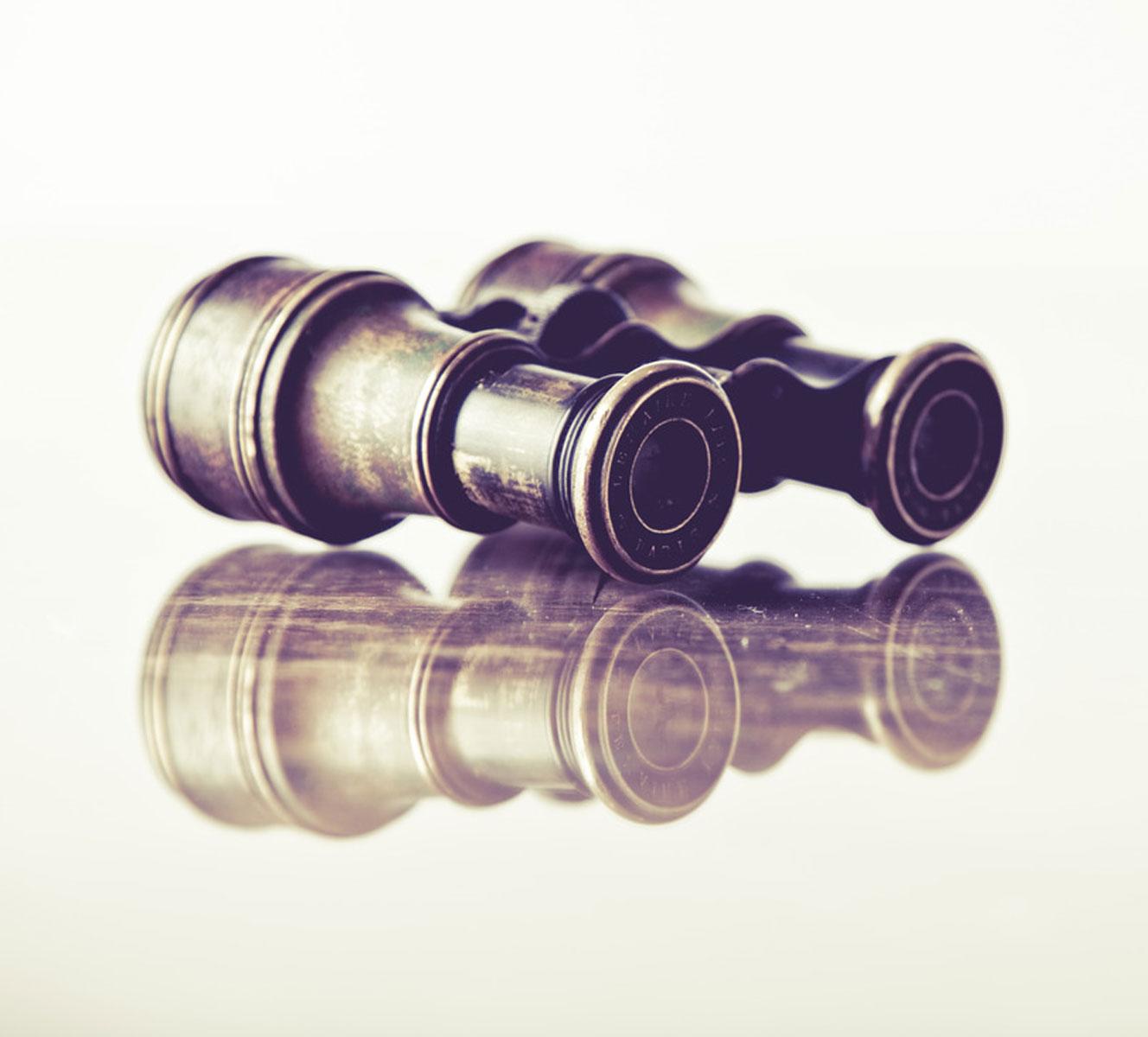 image of a binoculars
